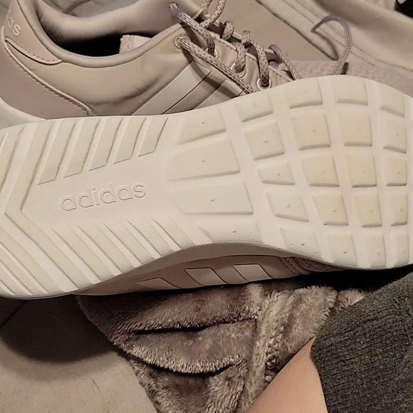 Adidas Cloudfoam Comfort shoes size 10 - Picture 3 of 3